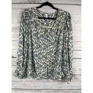 Kivari Blouse Women's Size S Blue White Ikat Boho Long Sleeve Button Top Cotton